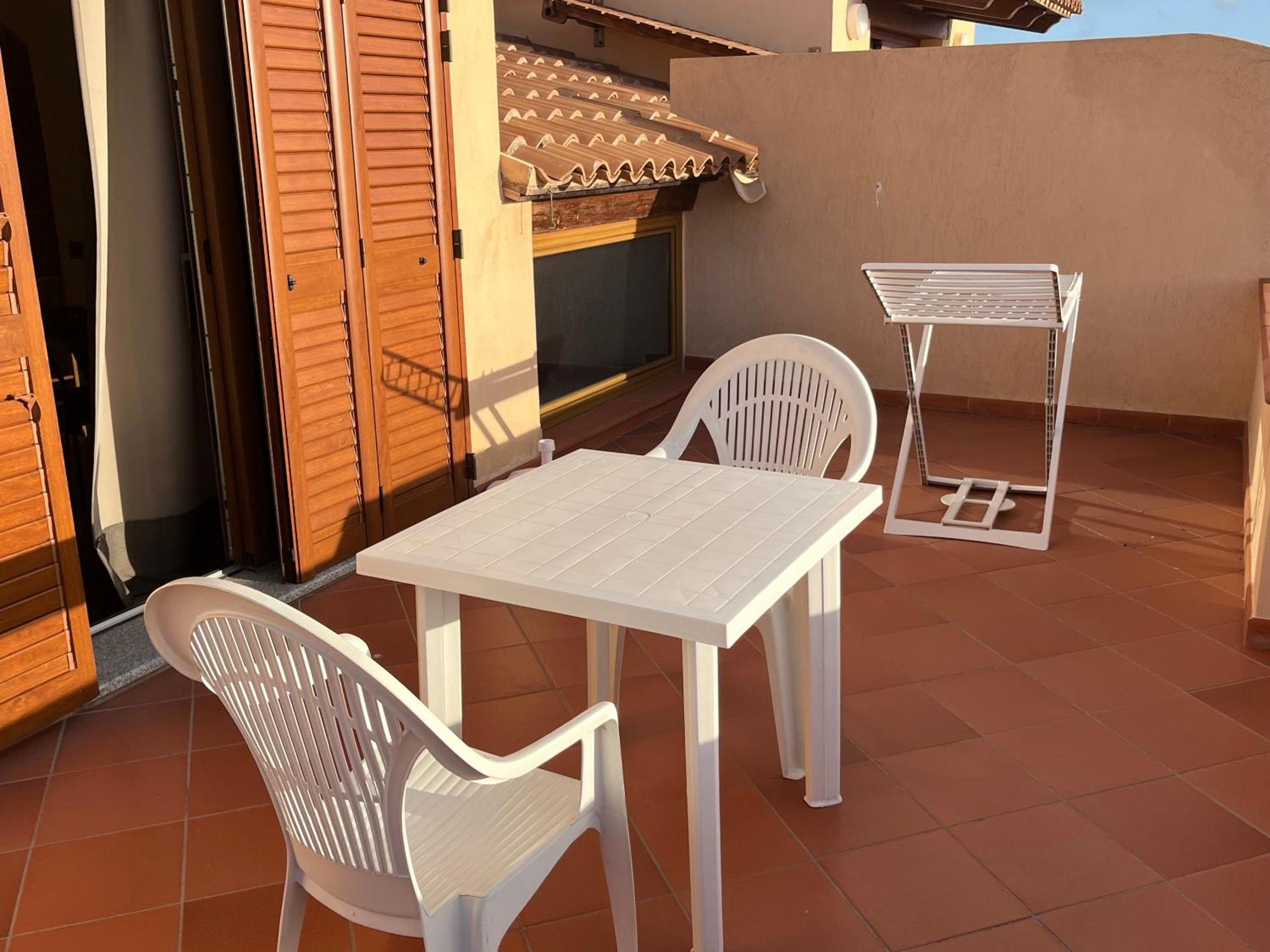 Borgo Spiaggia Isola Rossa Exterior photo