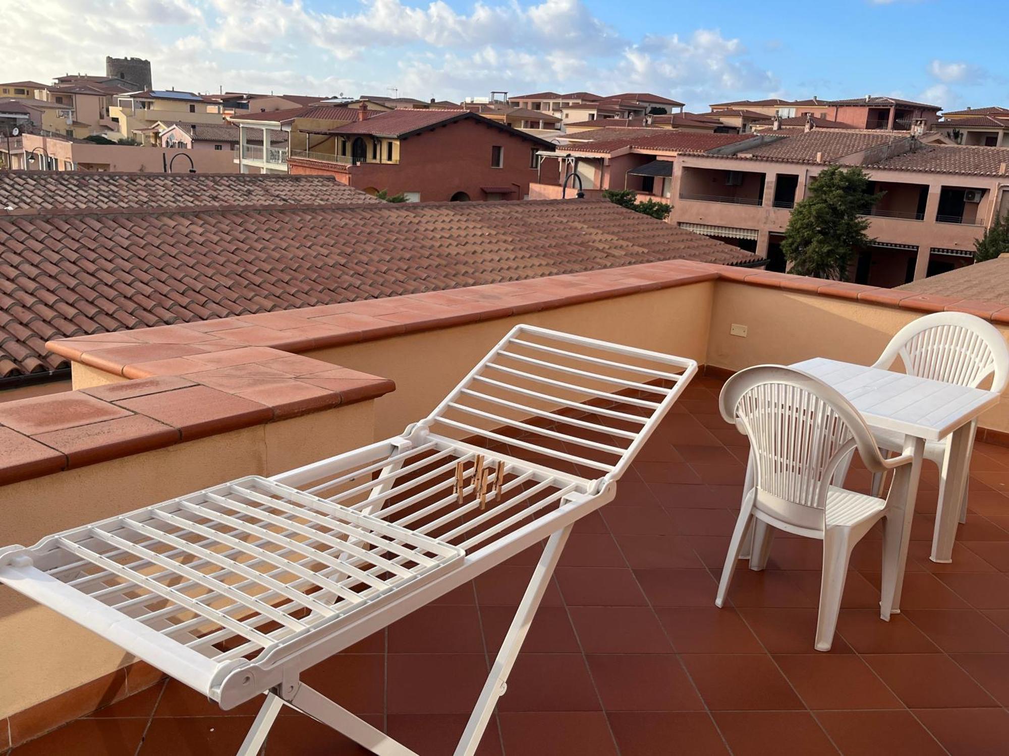 Borgo Spiaggia Isola Rossa Exterior photo