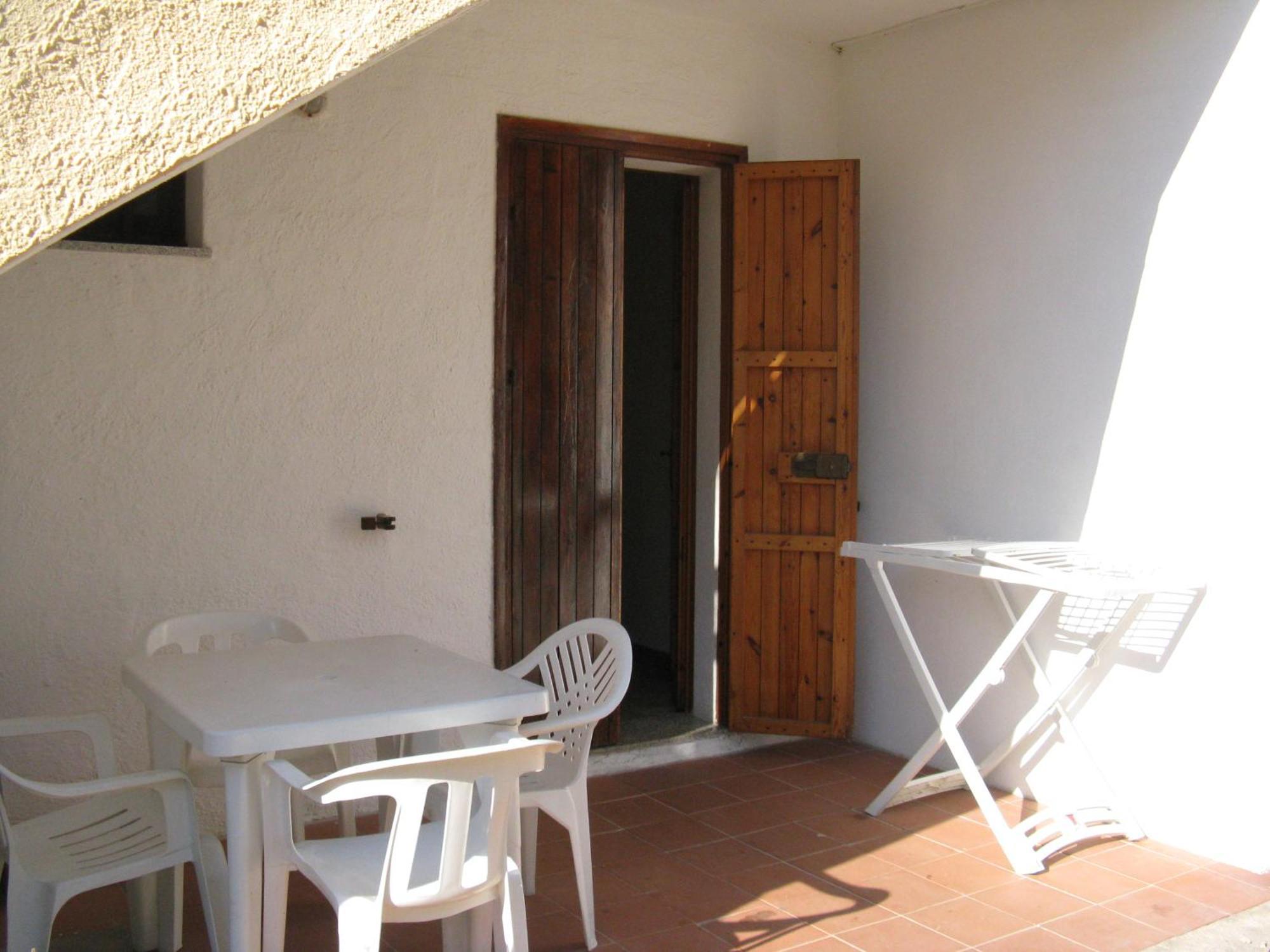 Borgo Spiaggia Isola Rossa Exterior photo